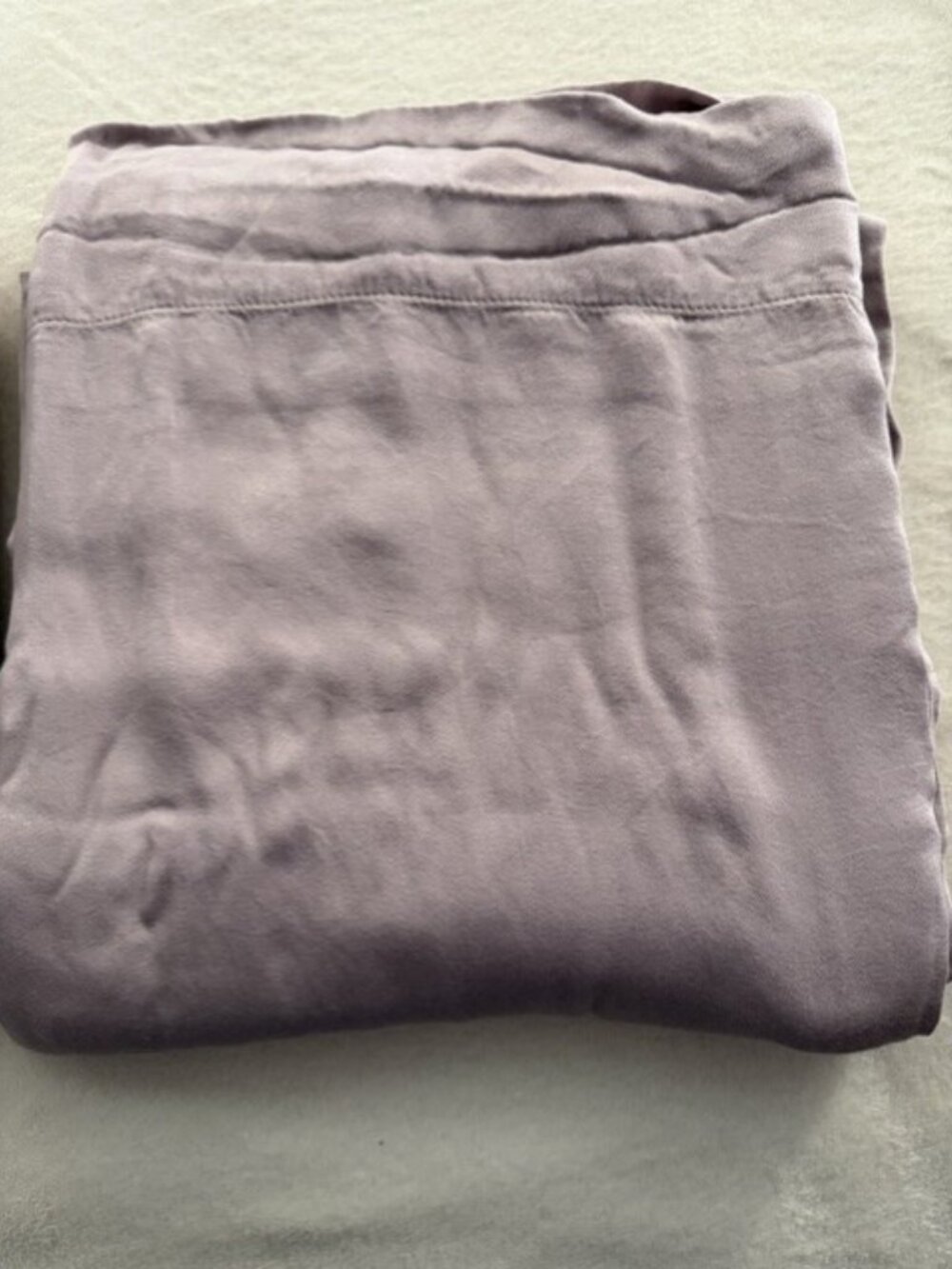 Allswell Queen Sheet Set - 100% Viscose from Bamboo - 300 TC - Dusty Purple - Picture 5 of 6
